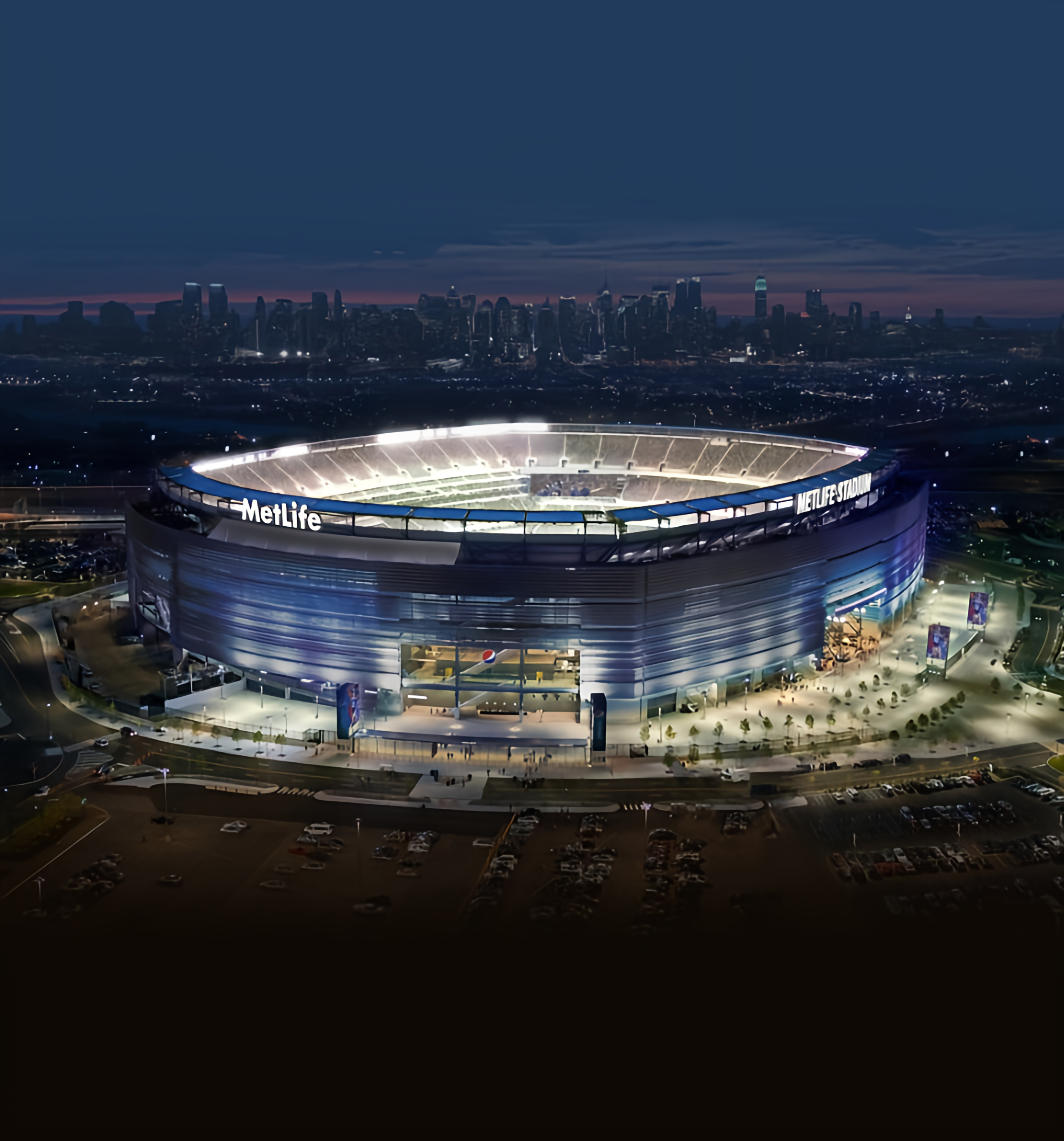 MetLife Stadium — Ночь · силуэт Манхэттена